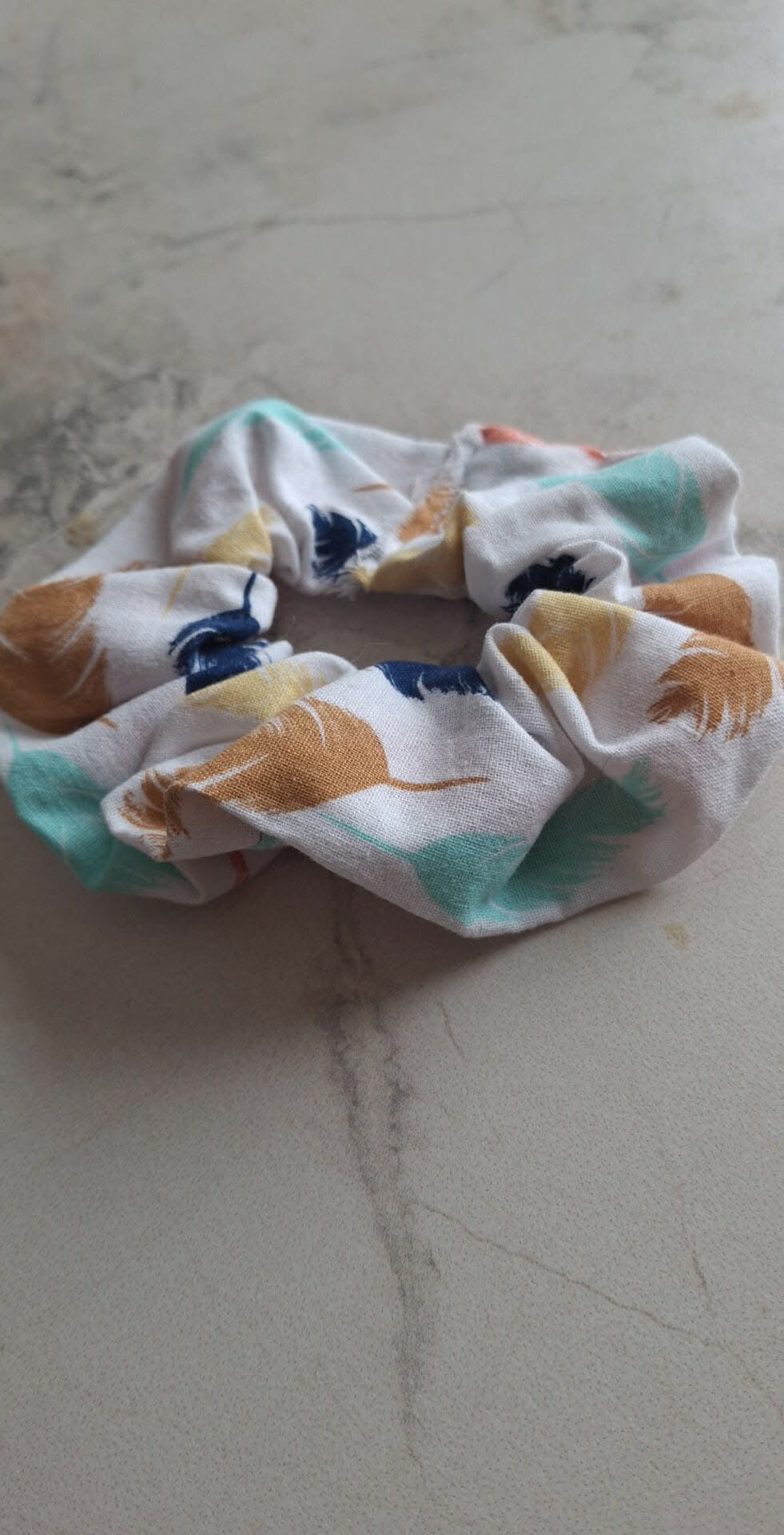 Chouchou plume de couleurs