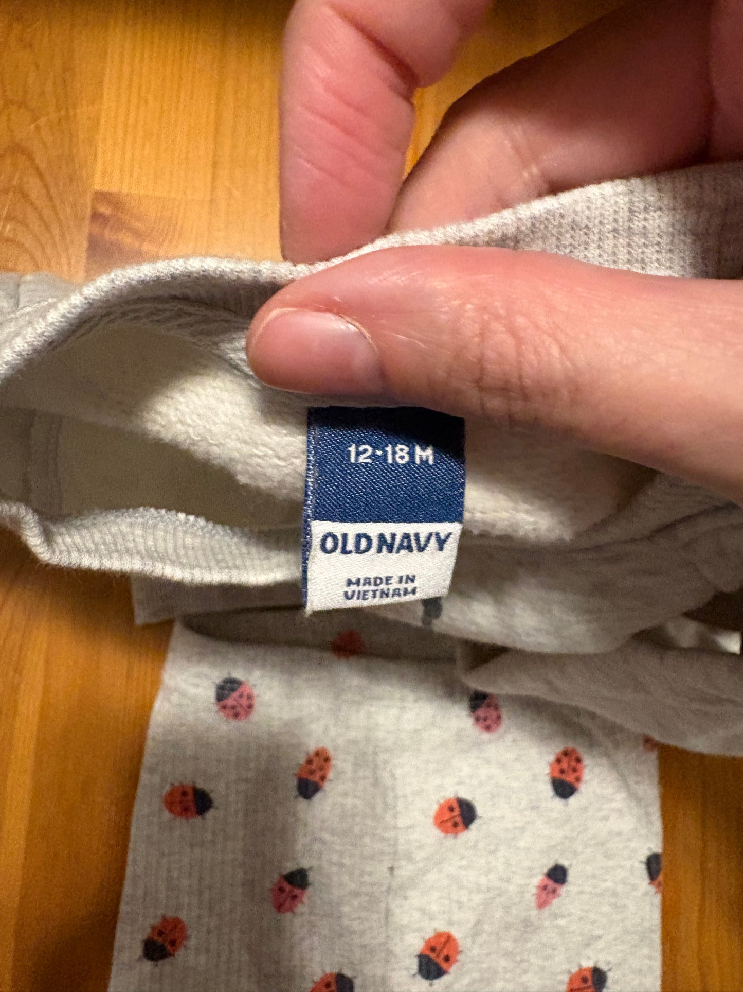 Ensemble old navy 12-18 mois