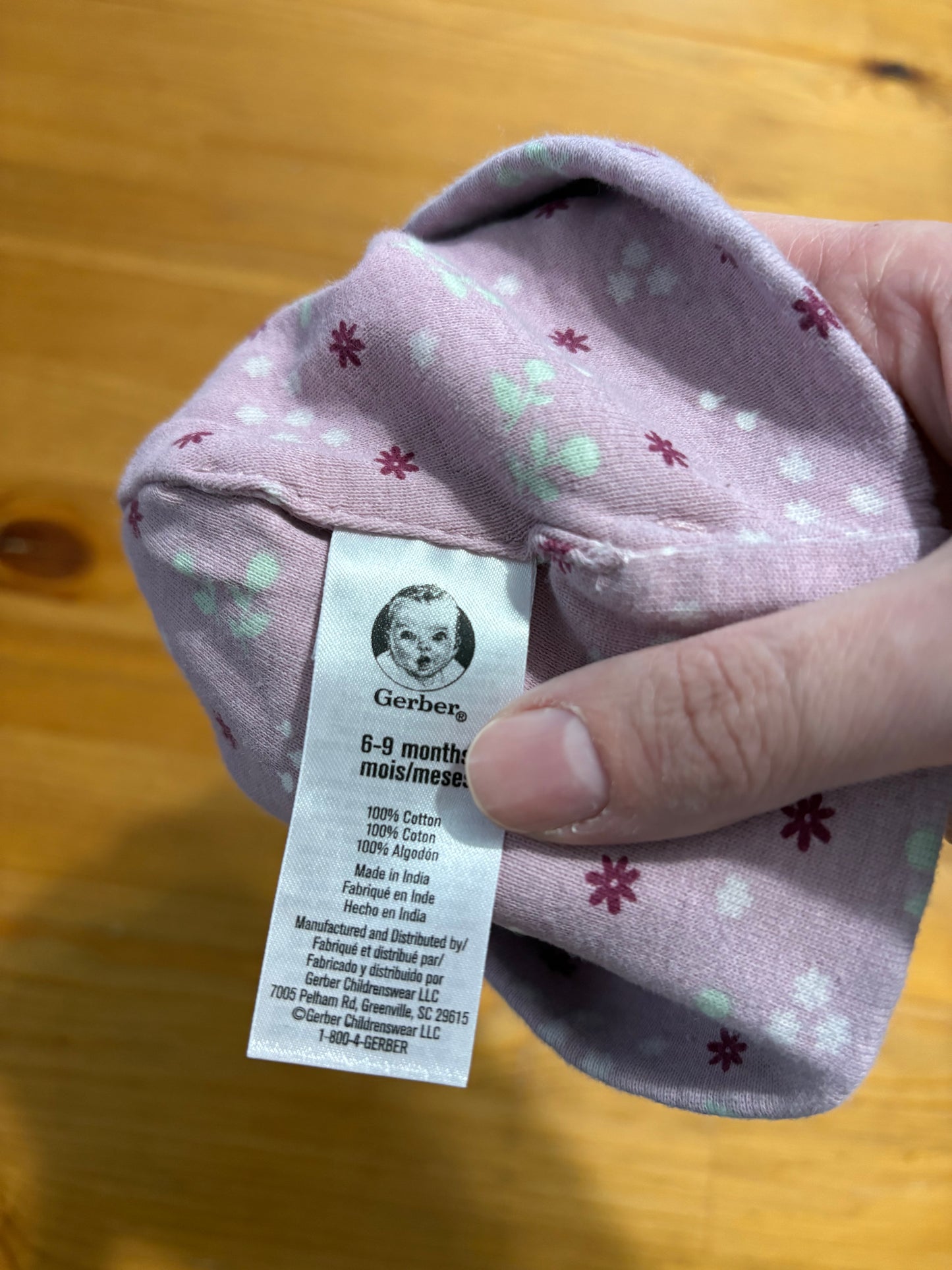 Bonnet gerber 3-6 mois fait petit