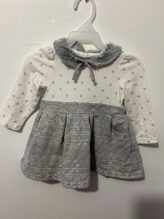 Robe maggie et zoe 6-9 mois
