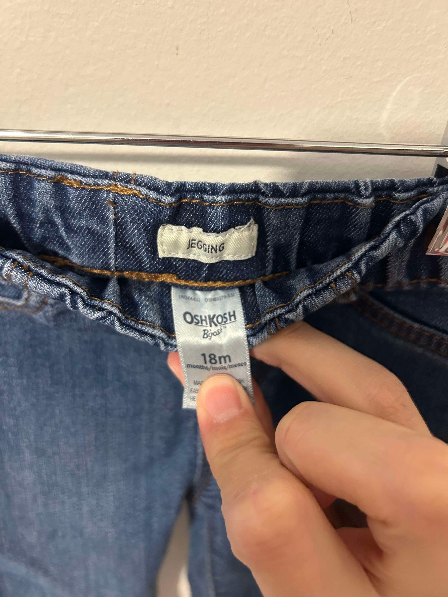 Jegging oskosh 18 mois