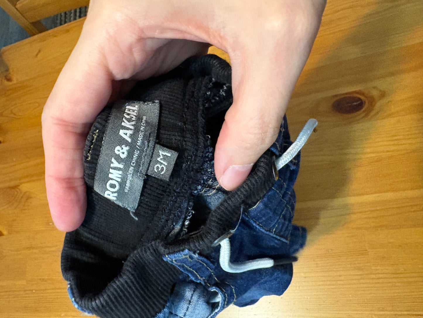 Jeans romy et askel 3 mois