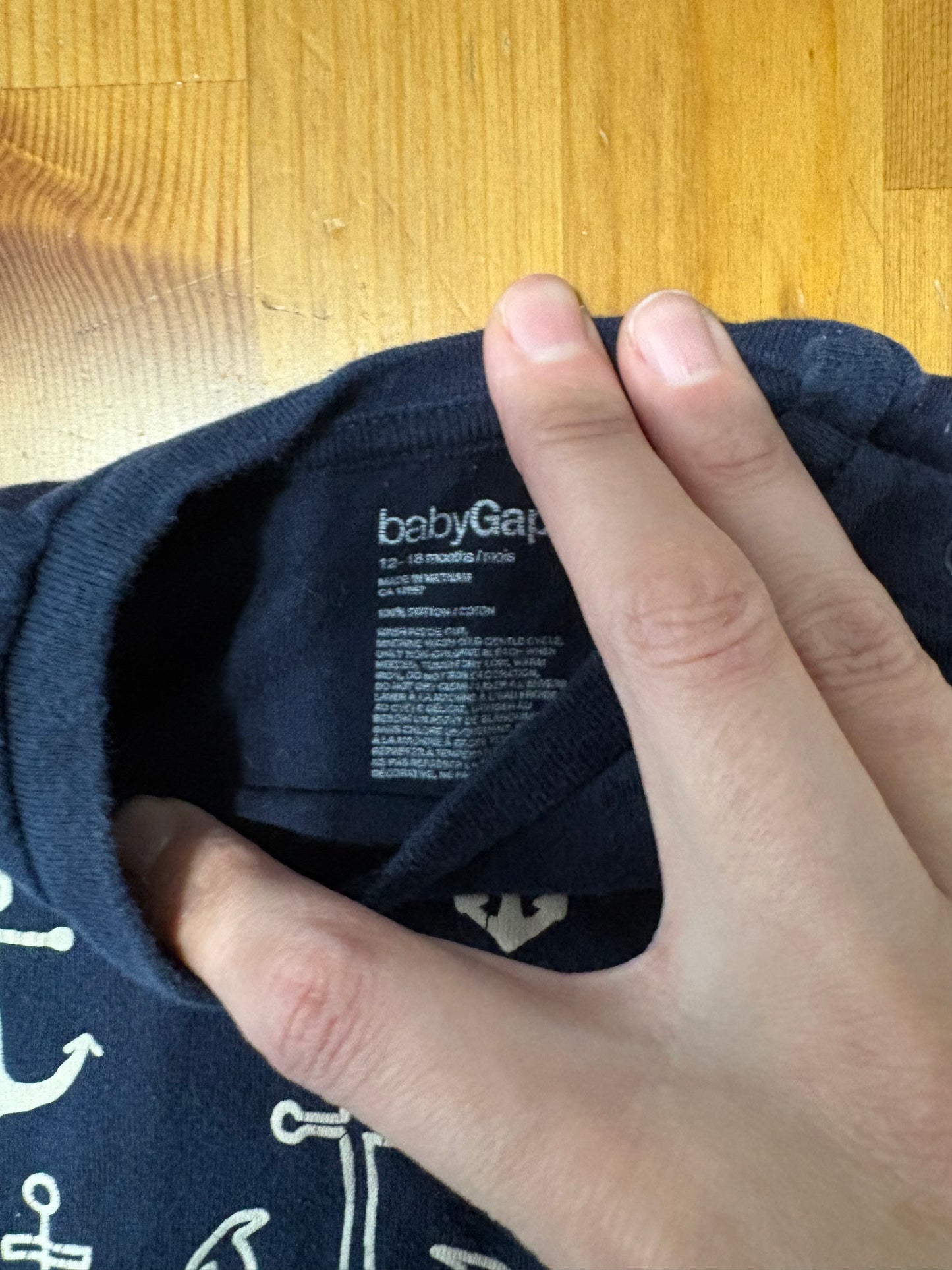 T-shirt gap 12-18 mois*