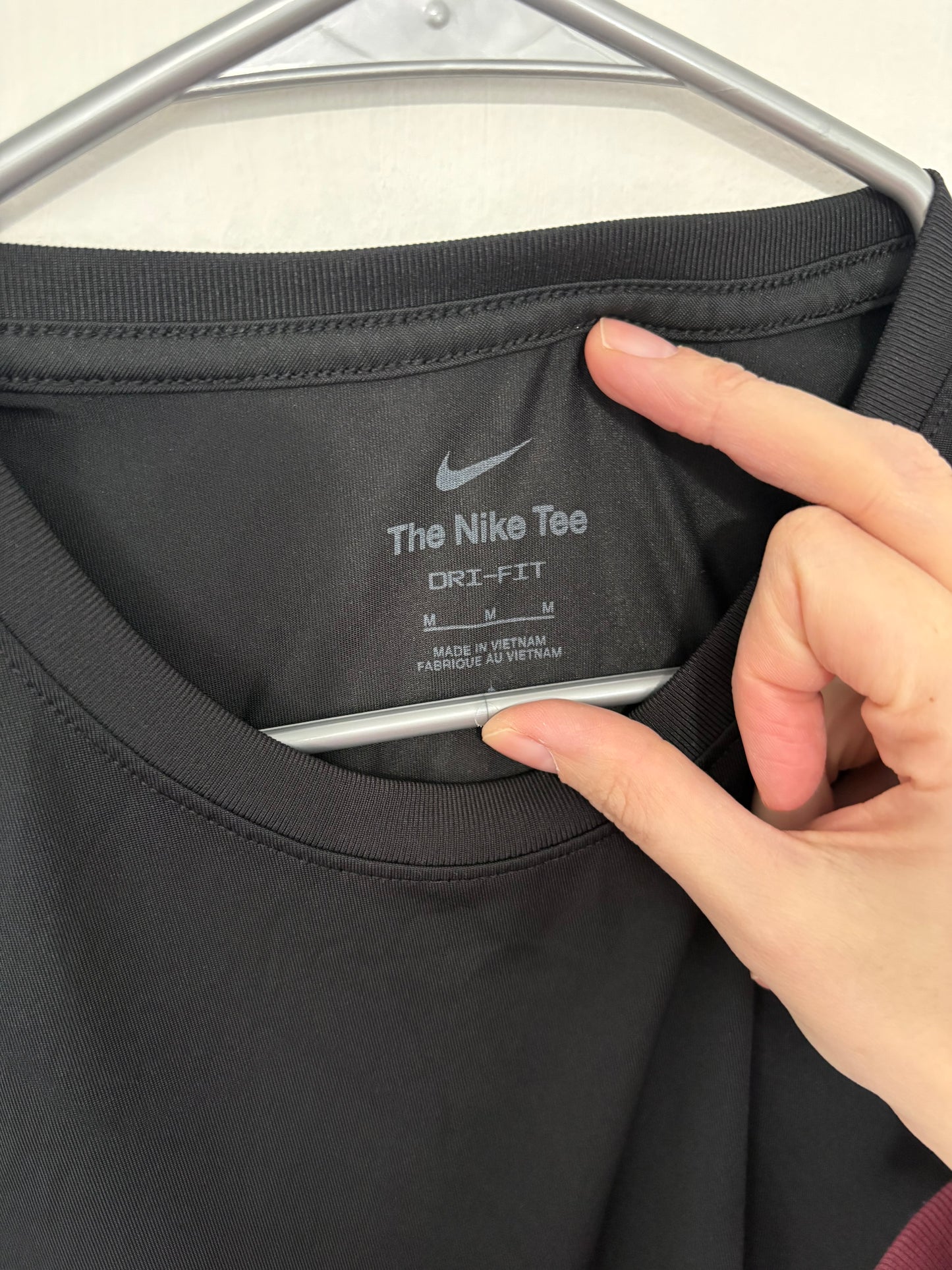 T-shirt neuf nike medium