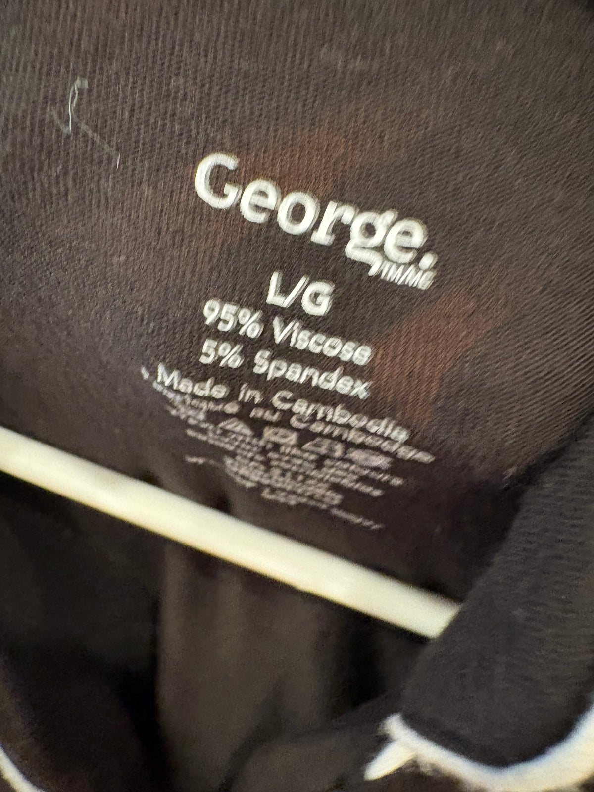 Chemise de nuit ou peut servir pour l'allaitement aussi George Large (cmb)