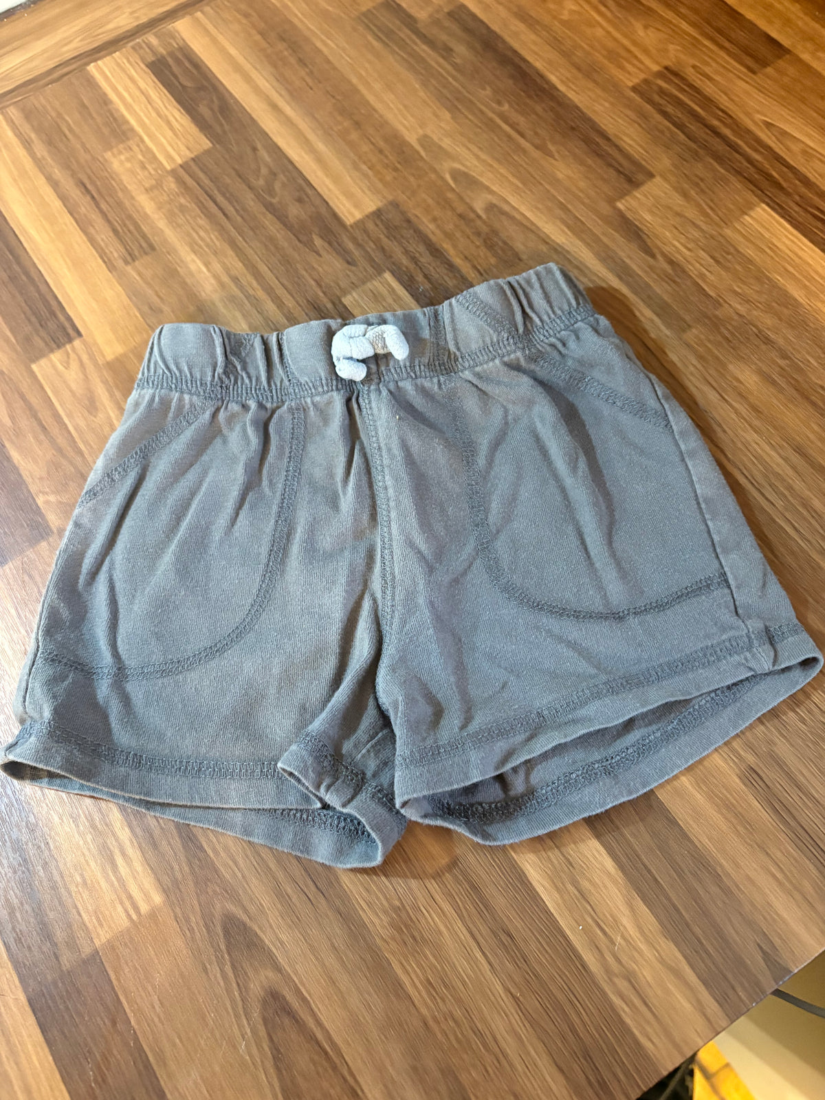 Lot de 3 short h&m 9-12 mois (cmb)