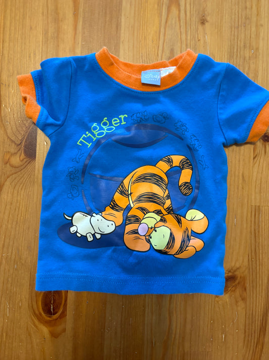 t-shirt disney 6 mois état neuf