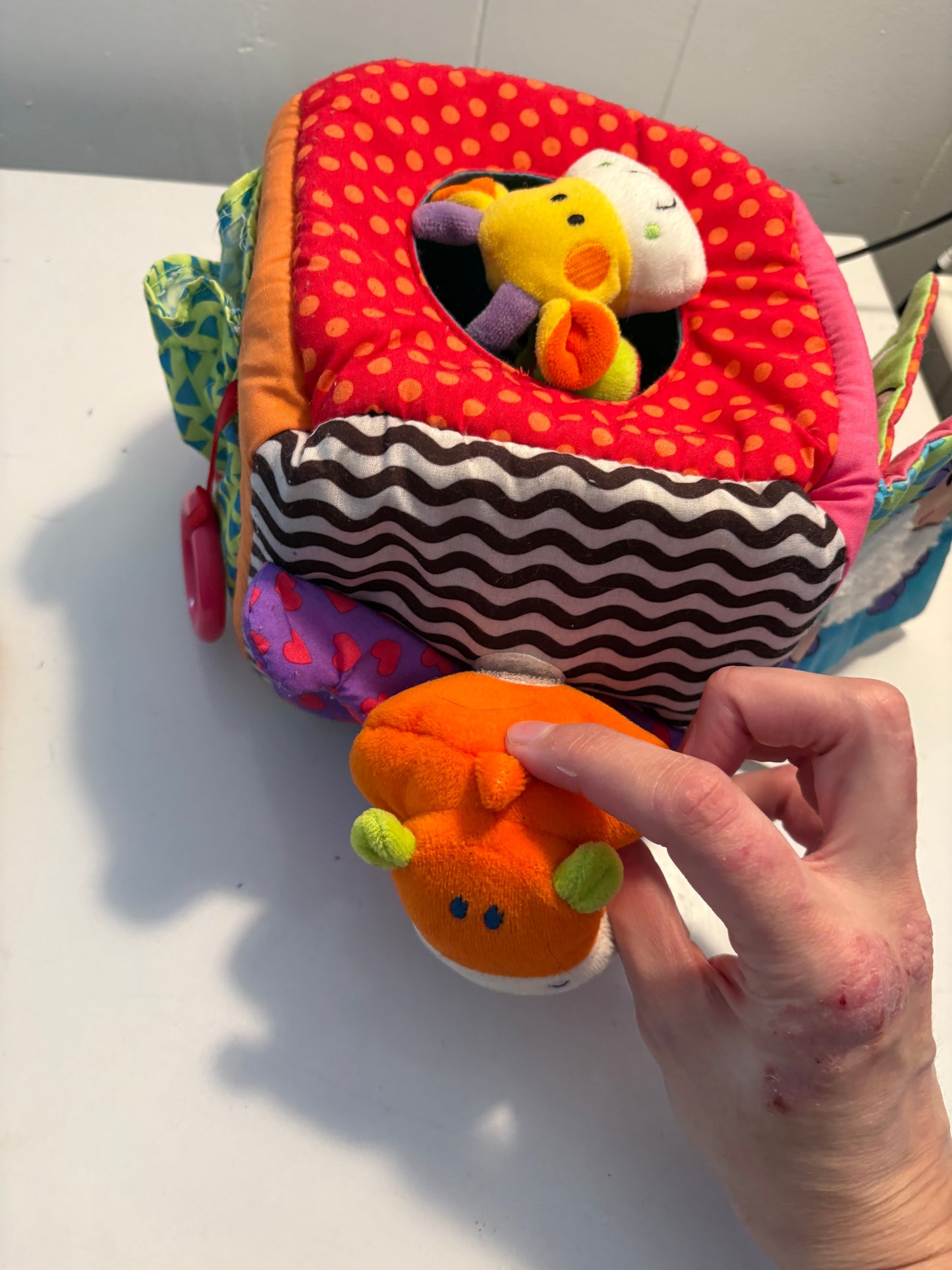 Cube jouet pour bébé