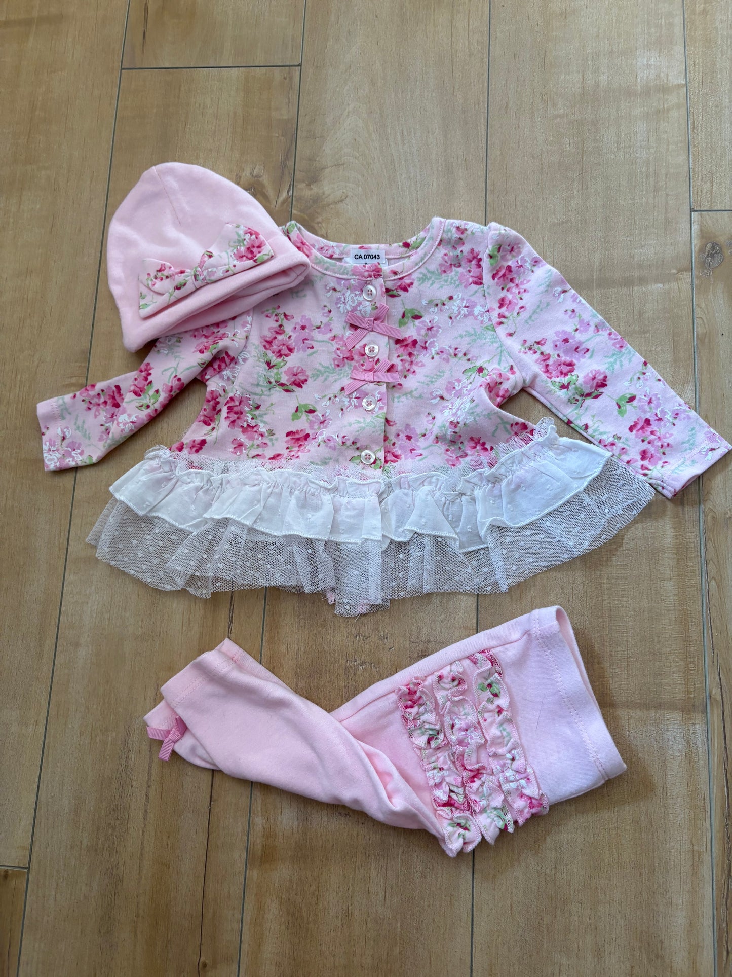Ensemble laura ashley 3-6 mois état neuf