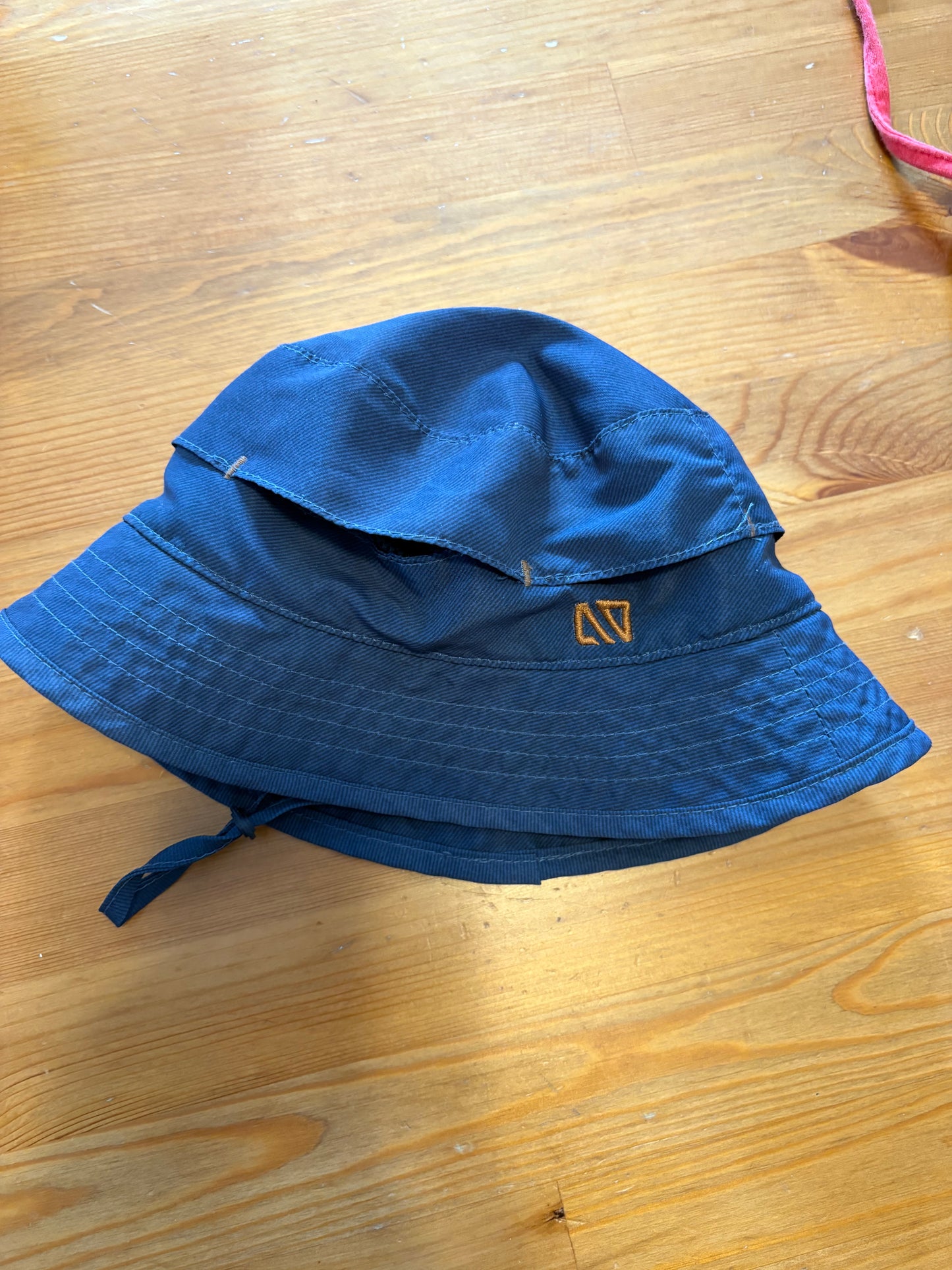 Chapeau nanö 12-18 mois neuf