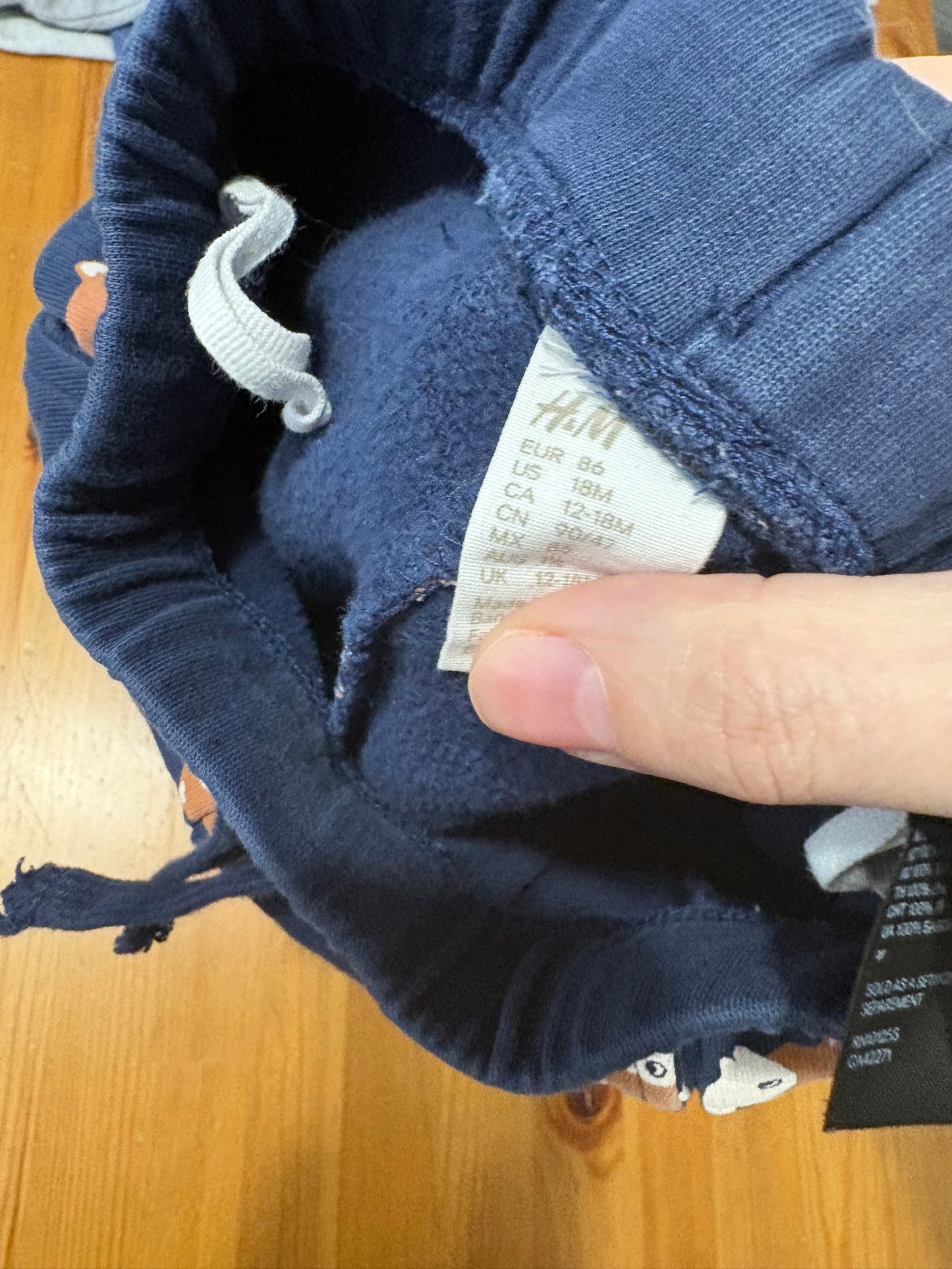 pantalon h&m 12-18 mois état neuf