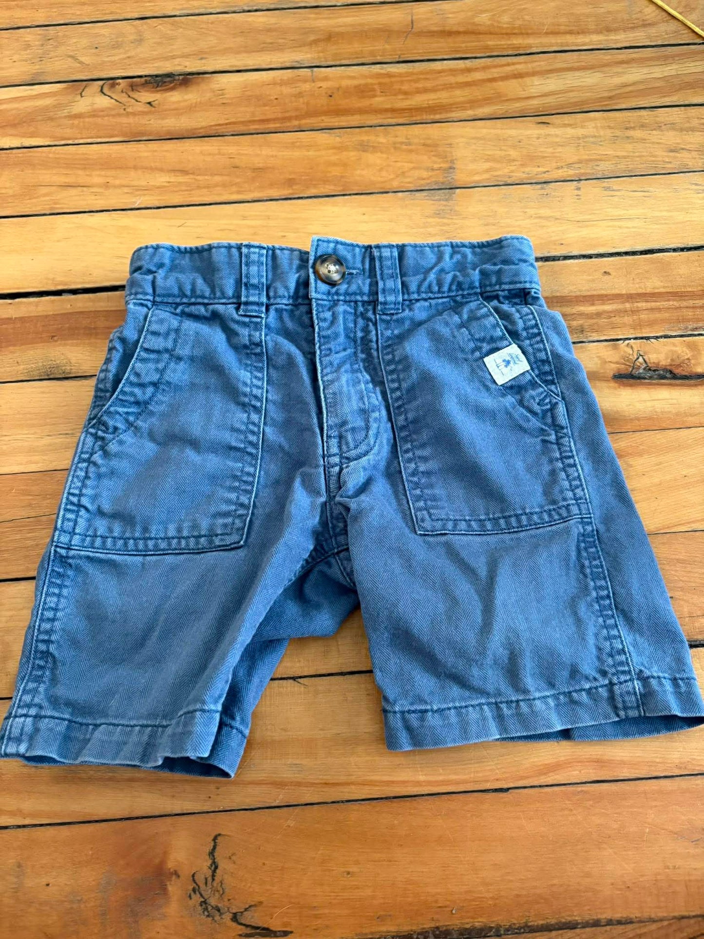 Short carter’s 2T*