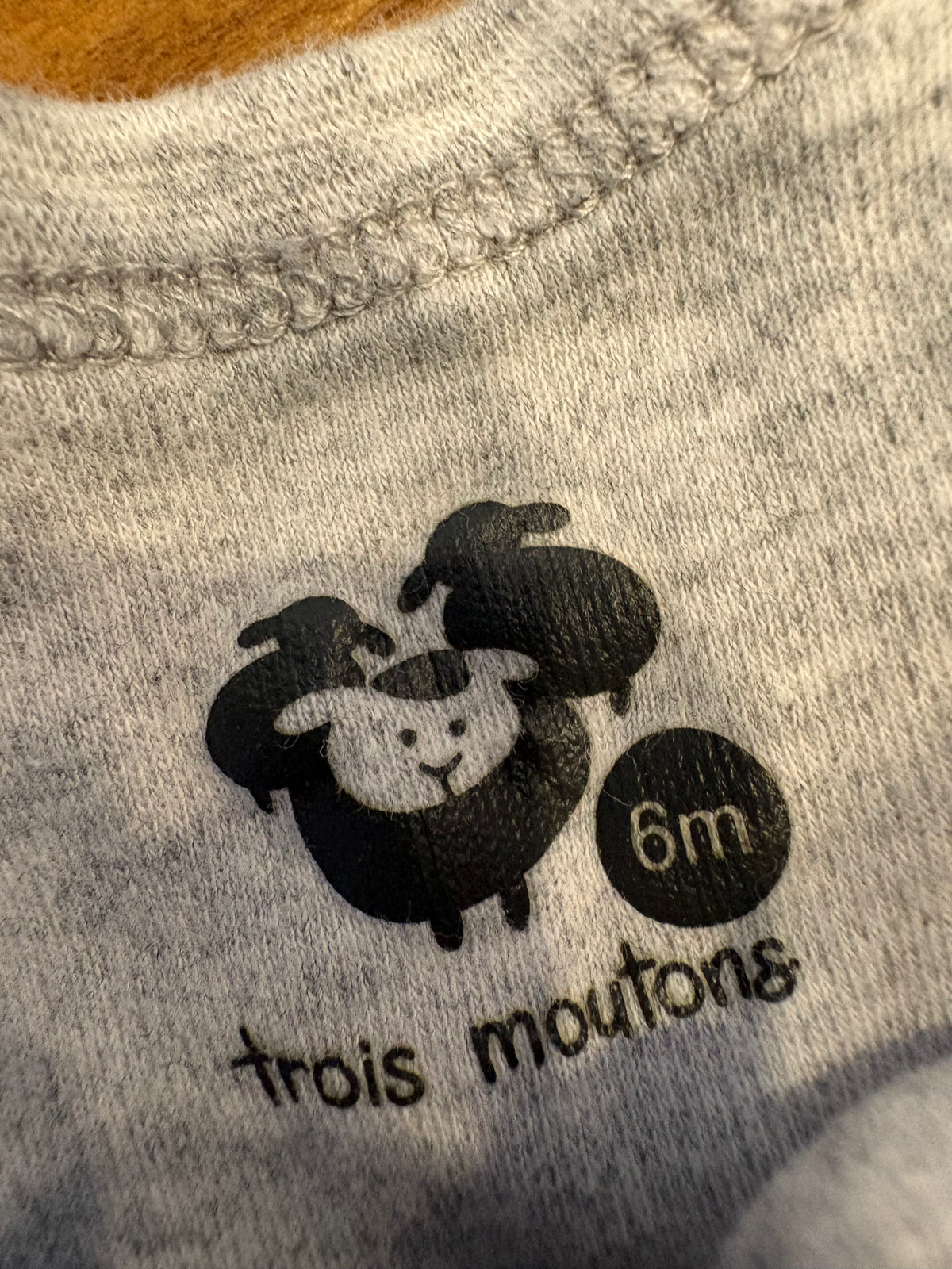 Cache couche trois mouton 6 mois (cmb)