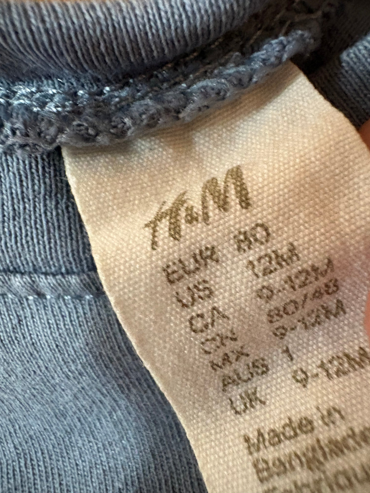 Chandail H&M 9-12 mois (cmb)