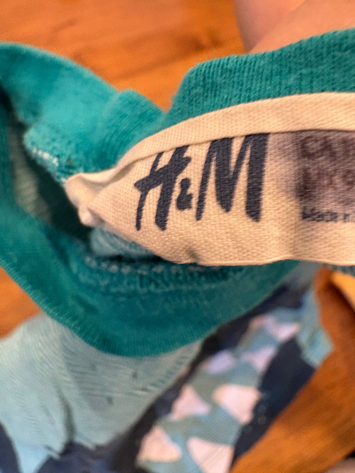 Chandail H&M selon moi 18-24 mois (cmb)