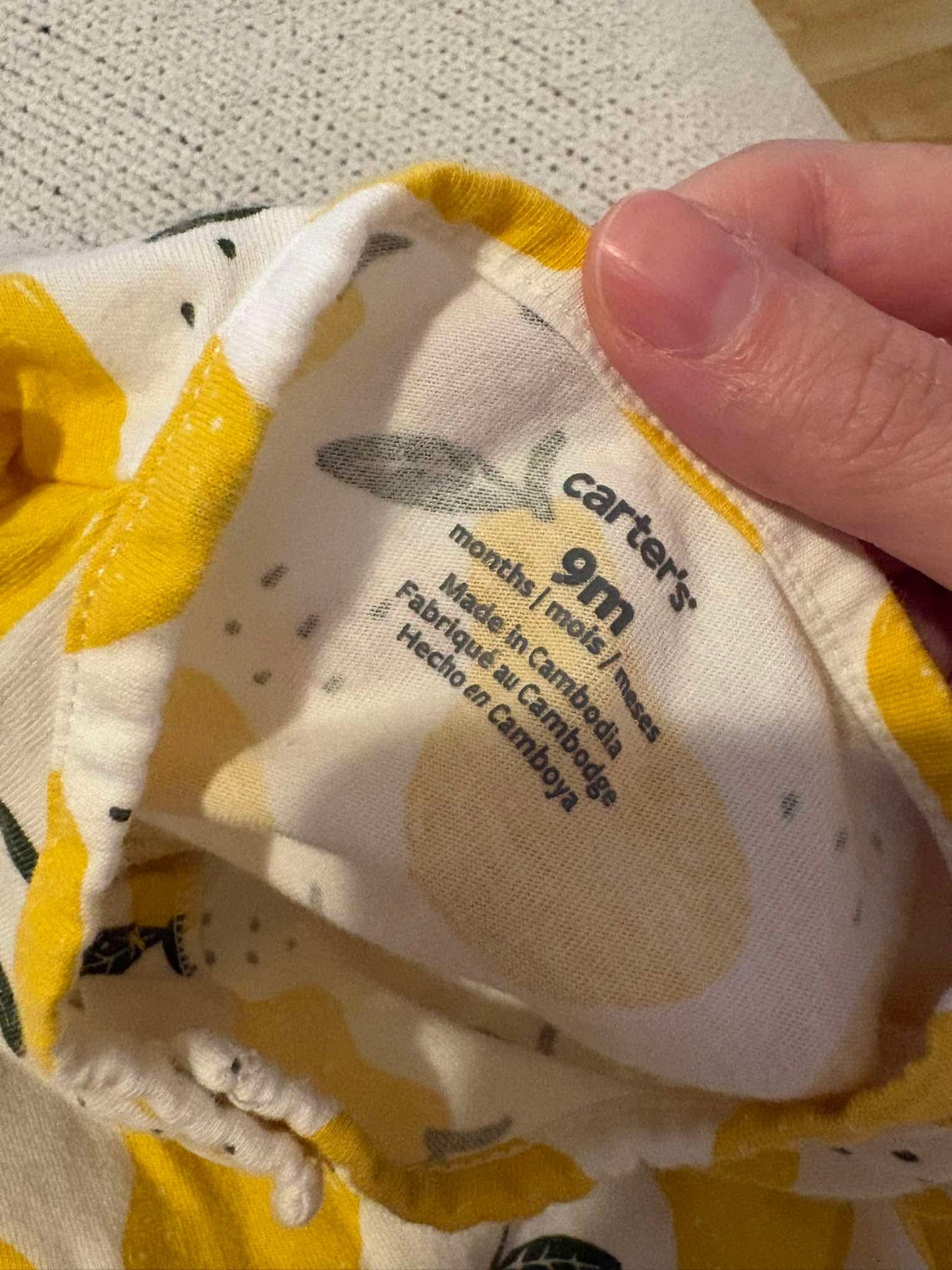 une pièce carter’s 9 mois