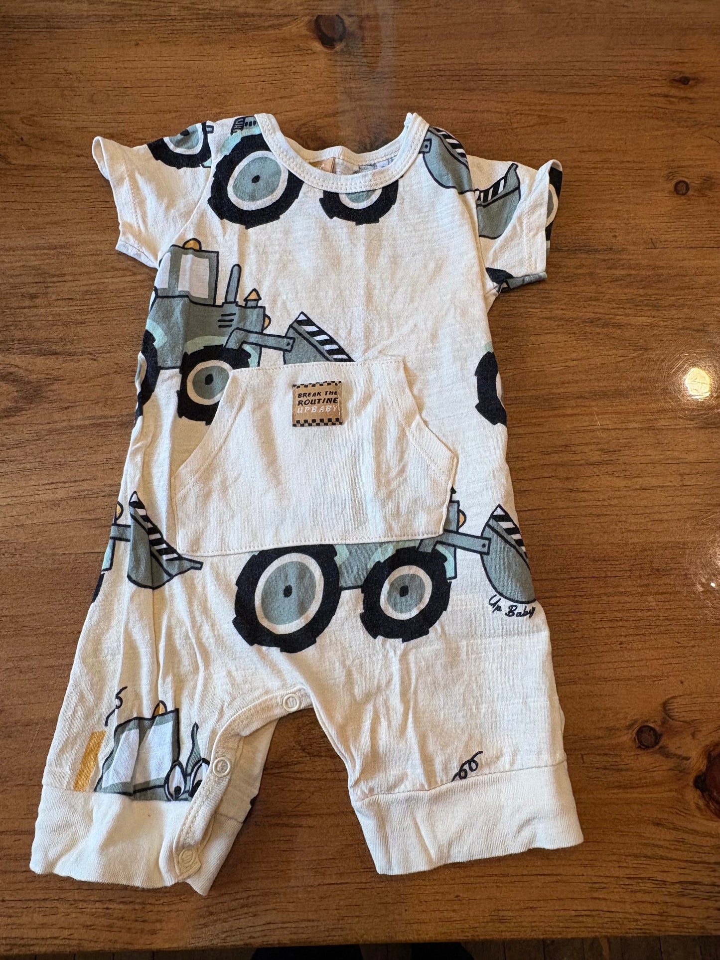 Ensemble up baby 12 mois (cmb)