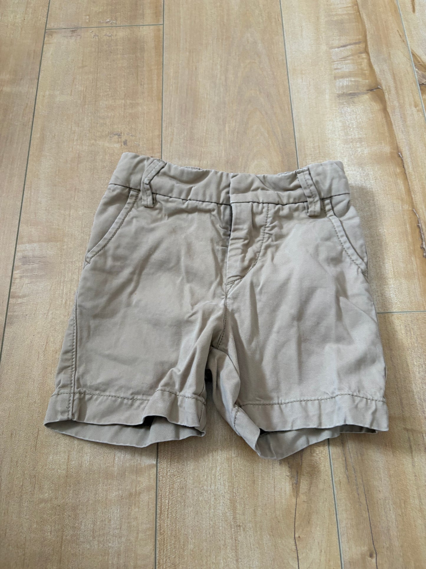 Short 12-18 mois état neuf (ConsignationML)