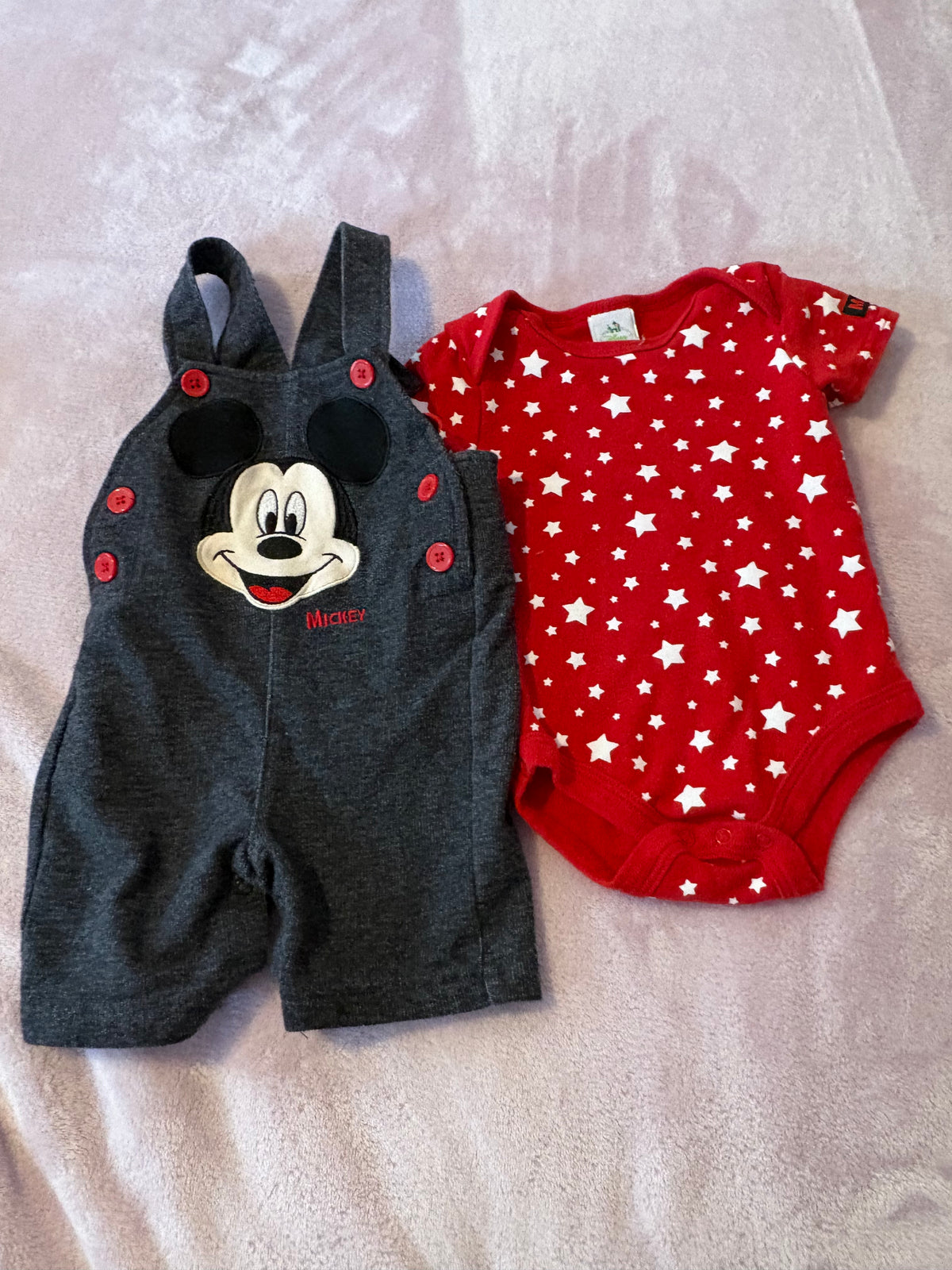 Ensemble disney 6 mois fait 3 mois