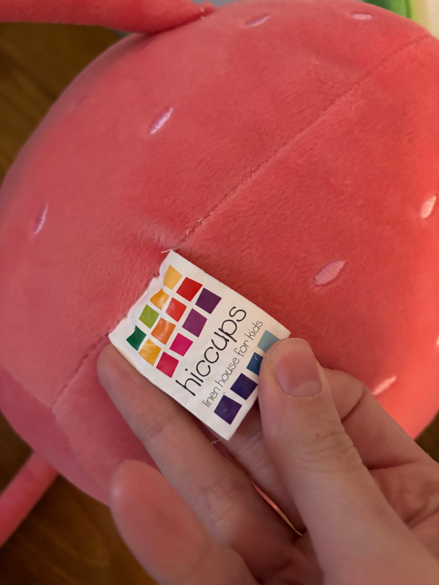 Coussin chambre d’enfant 🩷🍓