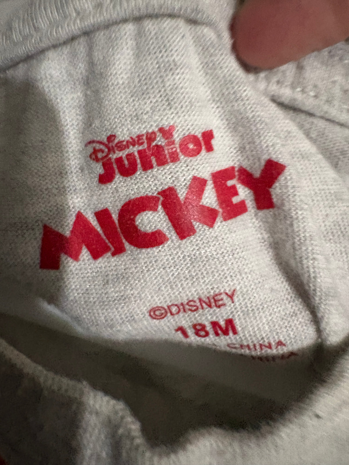 Chandail Mickey mouse 18 mois (cmb)