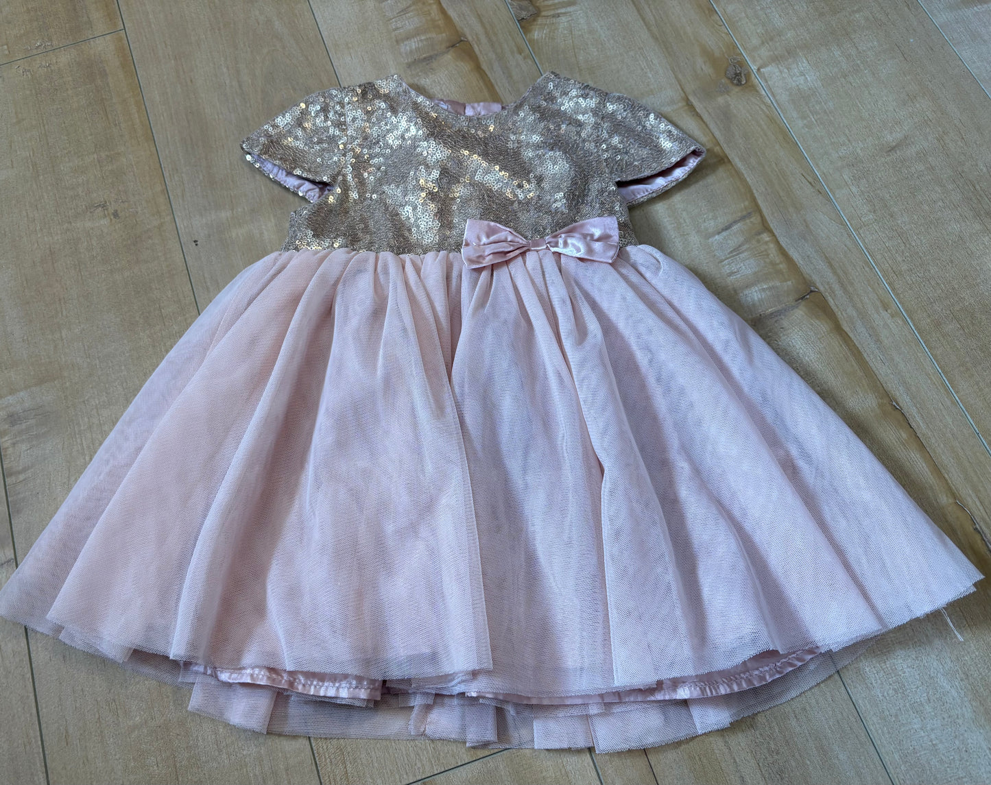 Robe minoti 12 mois*