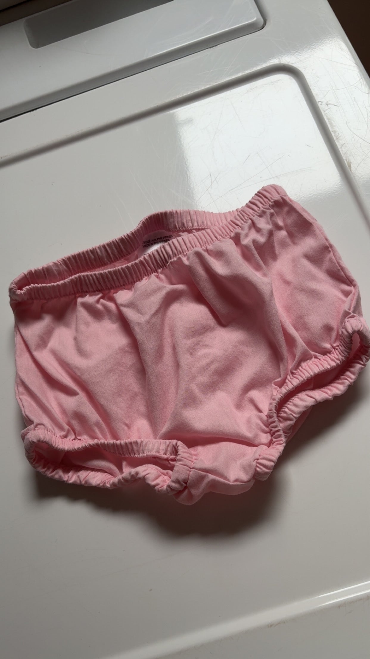 Short ou protège couche sous une robe 3-6 mois (cmb)