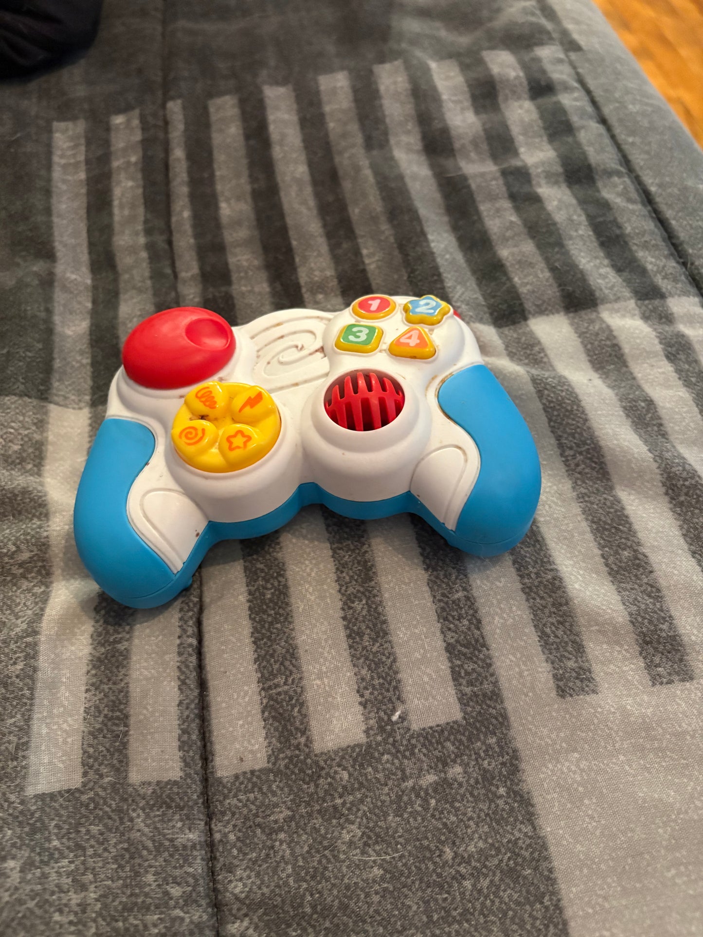 Manette jouet enfant (cmb)