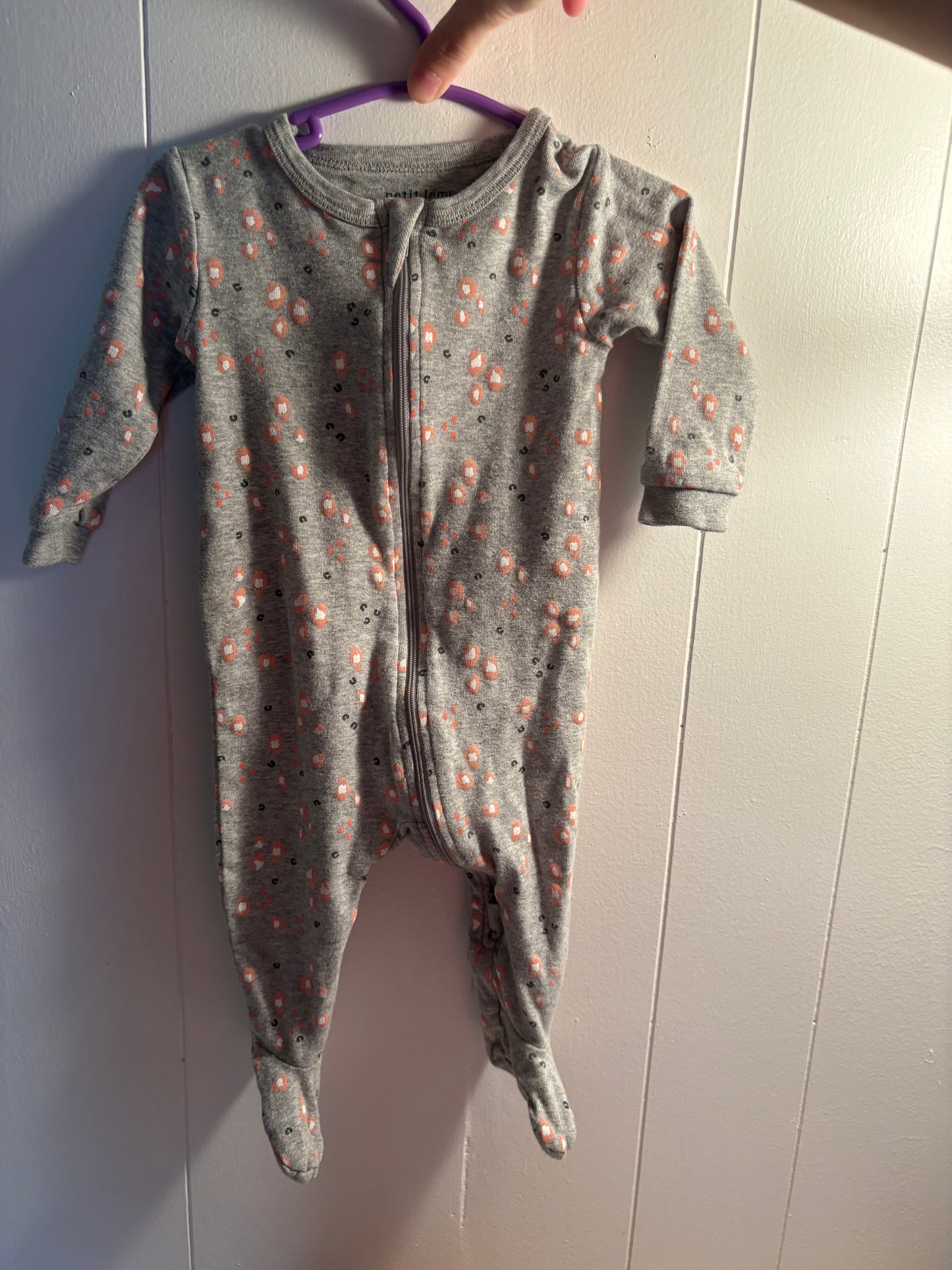 Pyjama petit lem 6 mois état neuf