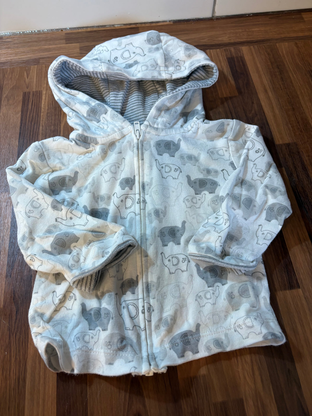 Veste Fisher Price 9 mois (cmb)