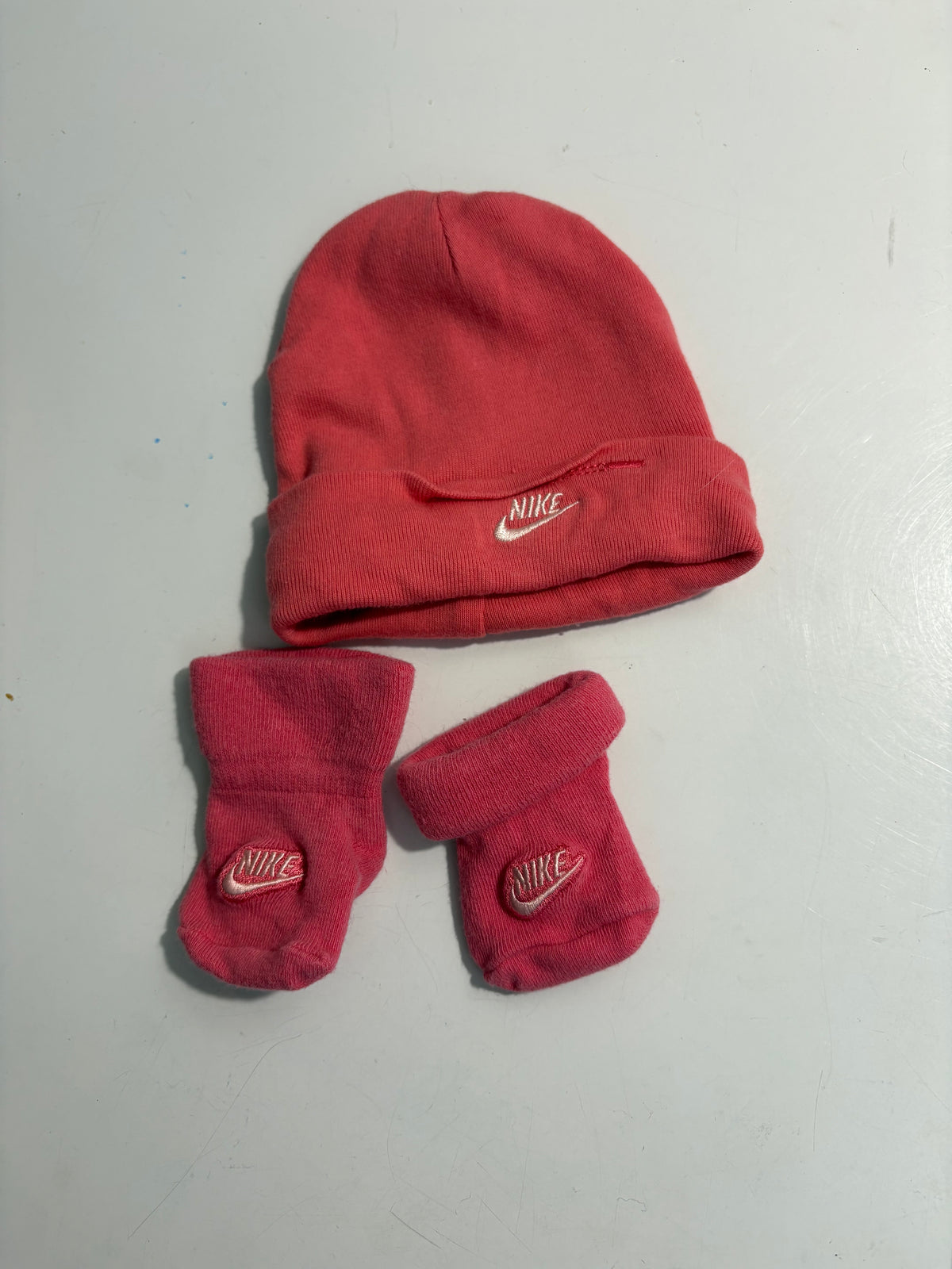 ensemble bonnet et bas nike 0-6 mois
