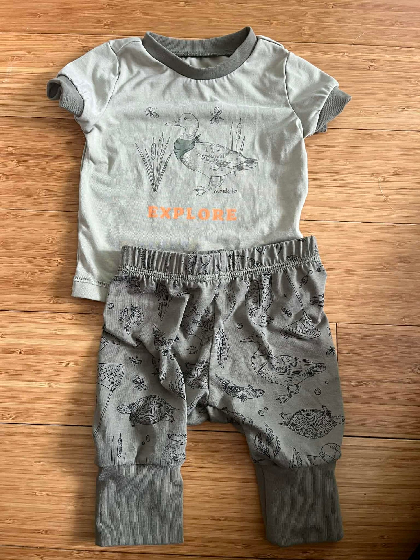 Ensemble moskito 3-6 mois valeur 25$(consignationmb)