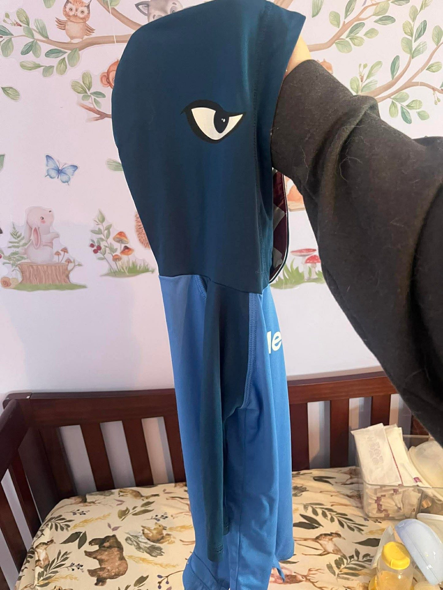 Barboteuse hurley 6 mois valeur 40$(cmb)