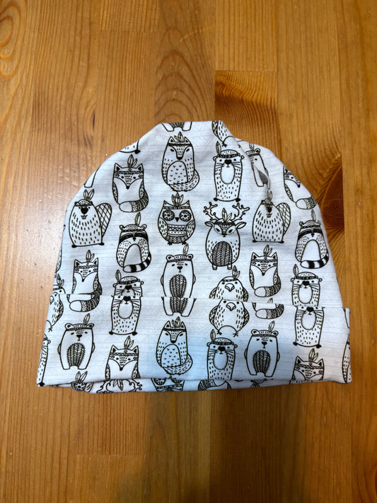 Bonnet 12-24 mois fait au Québec ( snap pour pompon)