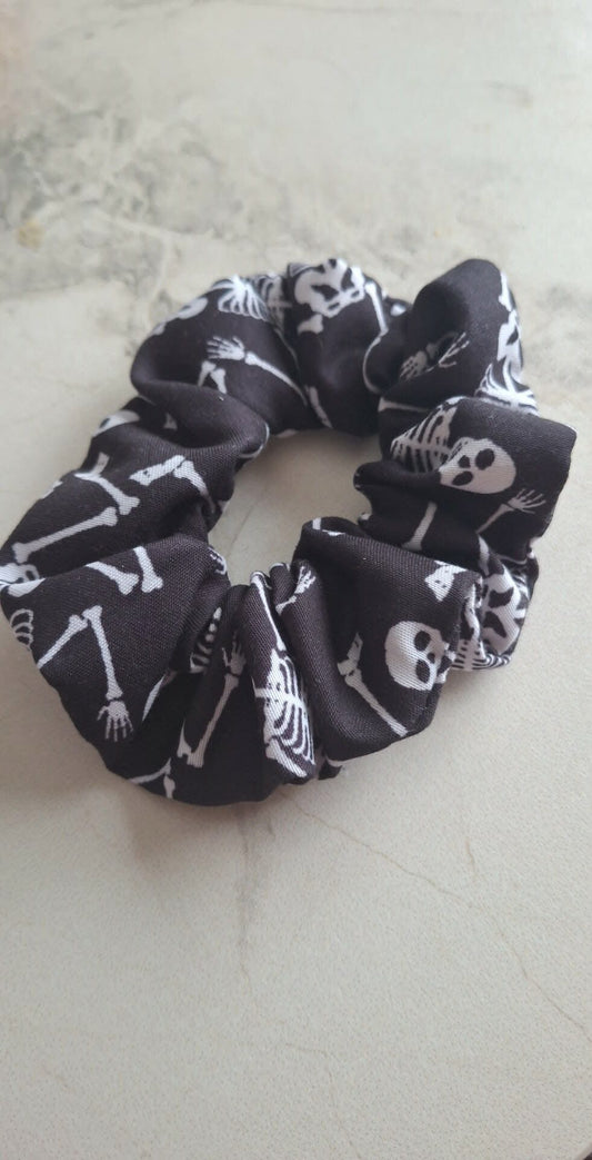 Chouchou noir squelette blanc