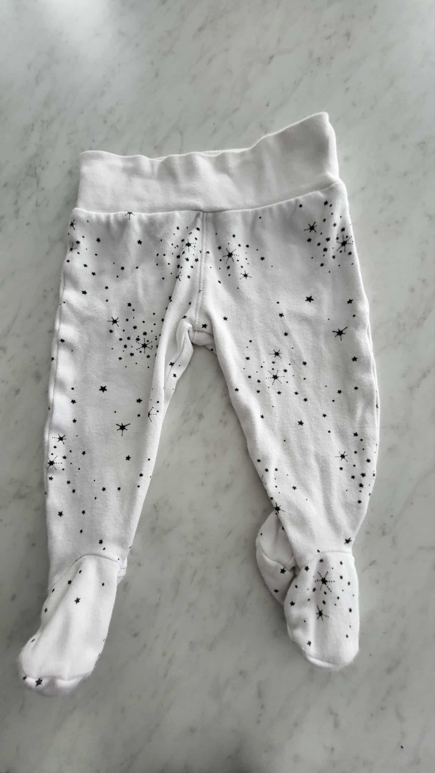 Pantalon petit lem 9 mois comme neuf