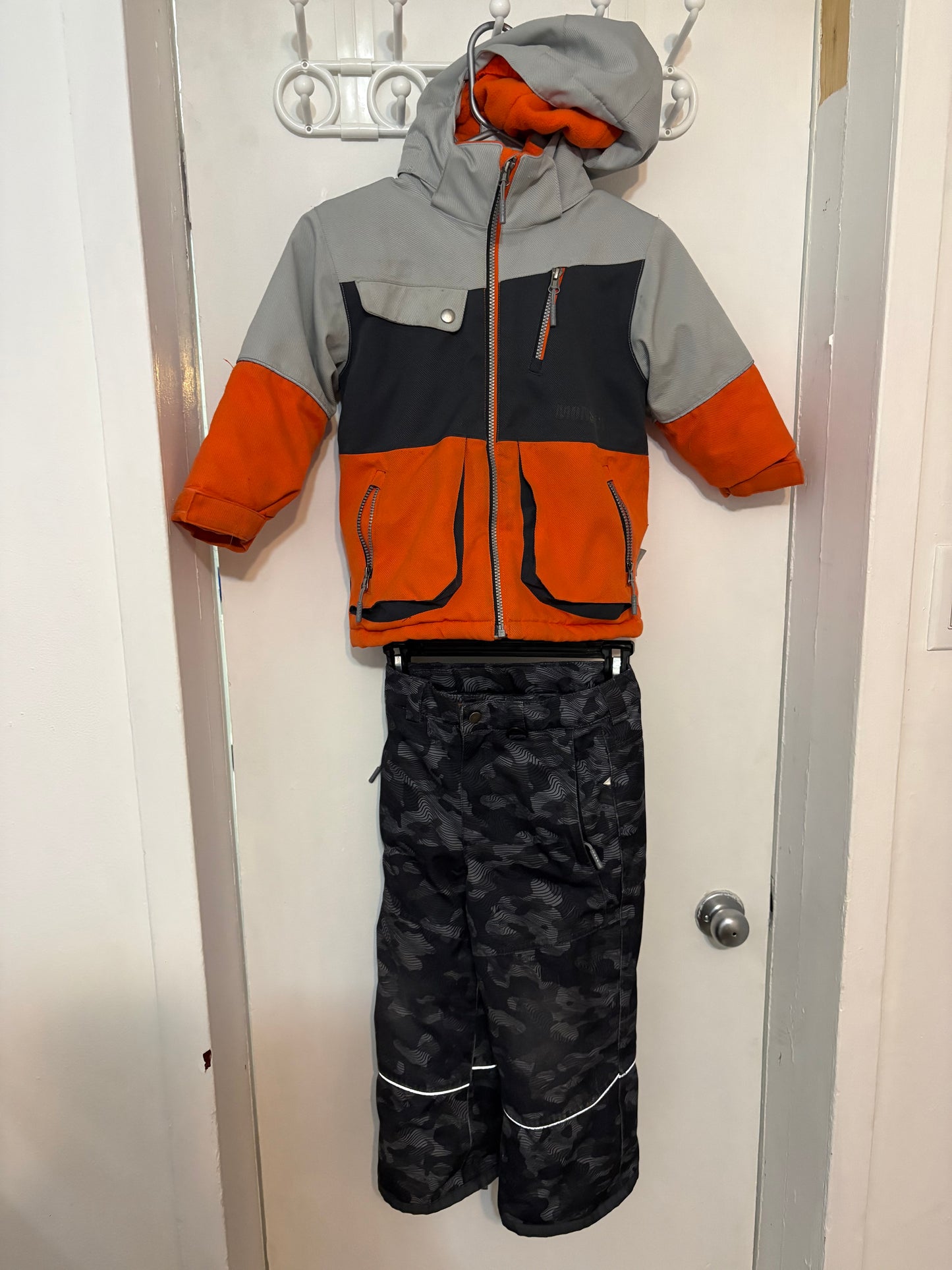 Manteau et pantalon de neige 4 ans