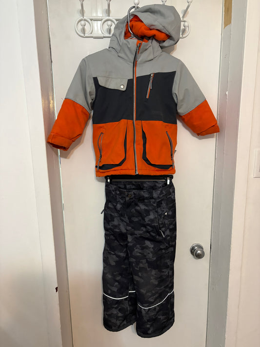 Manteau et pantalon de neige 4 ans