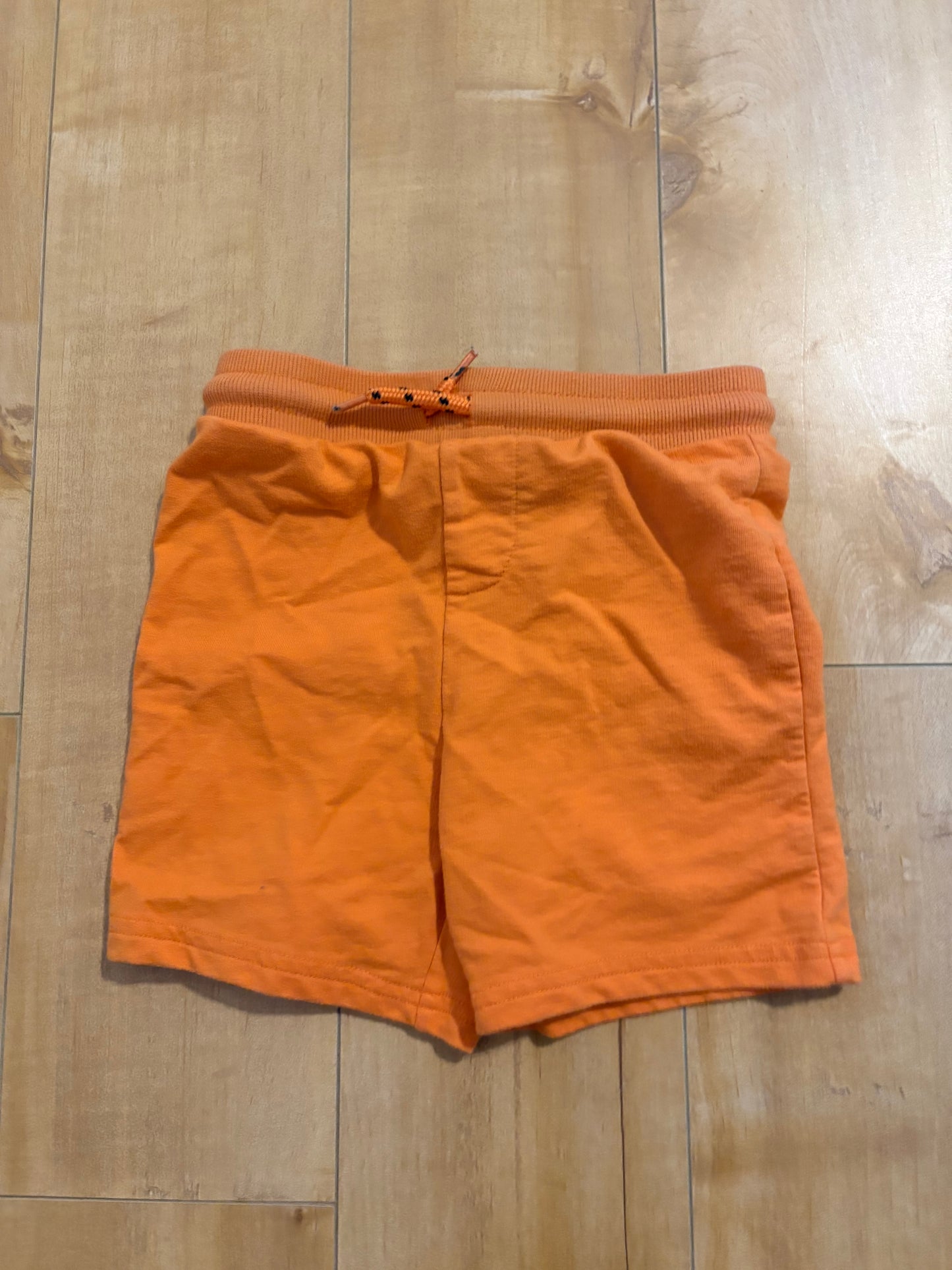 Short 4 t