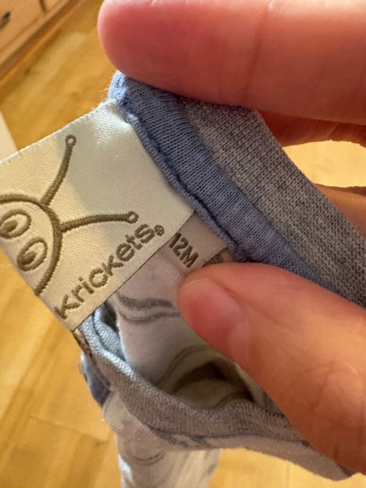 T-shirt krikets 12 mois *