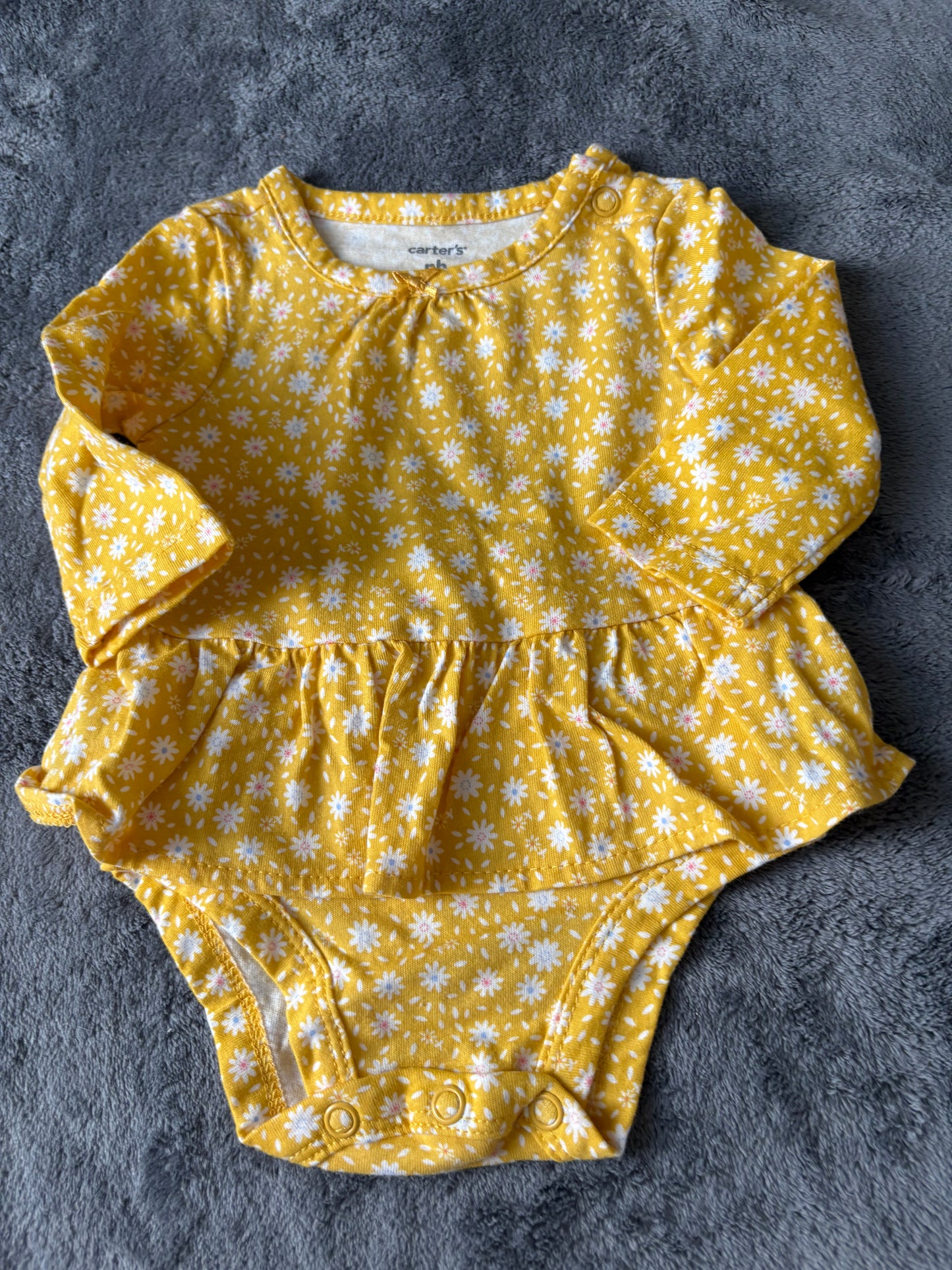 Une pièce carter’s newborn état neuf