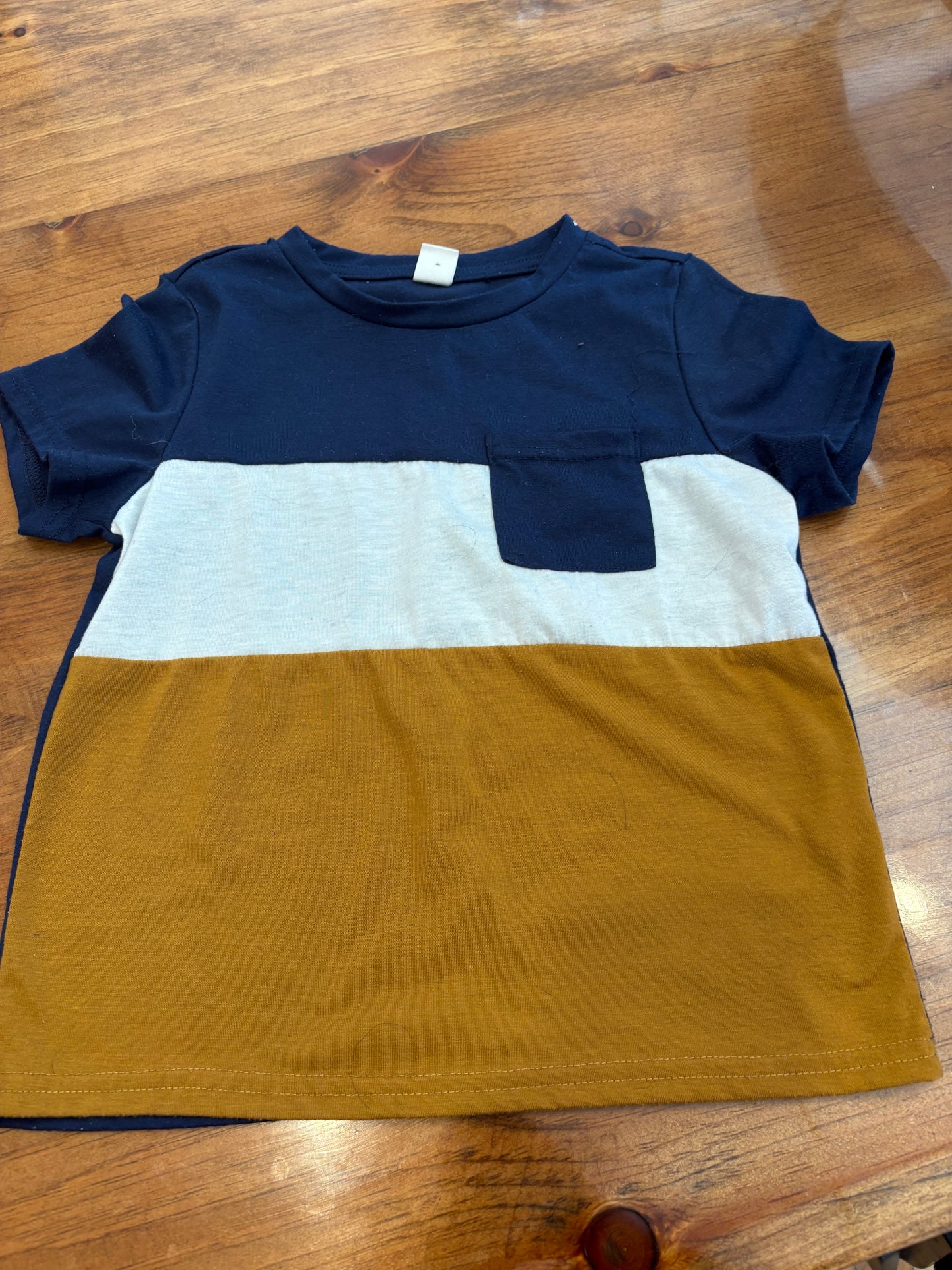 Chandail shein 5 ans (cmb)
