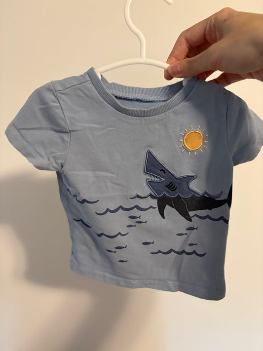t-shirt pekkle 9 mois état neuf