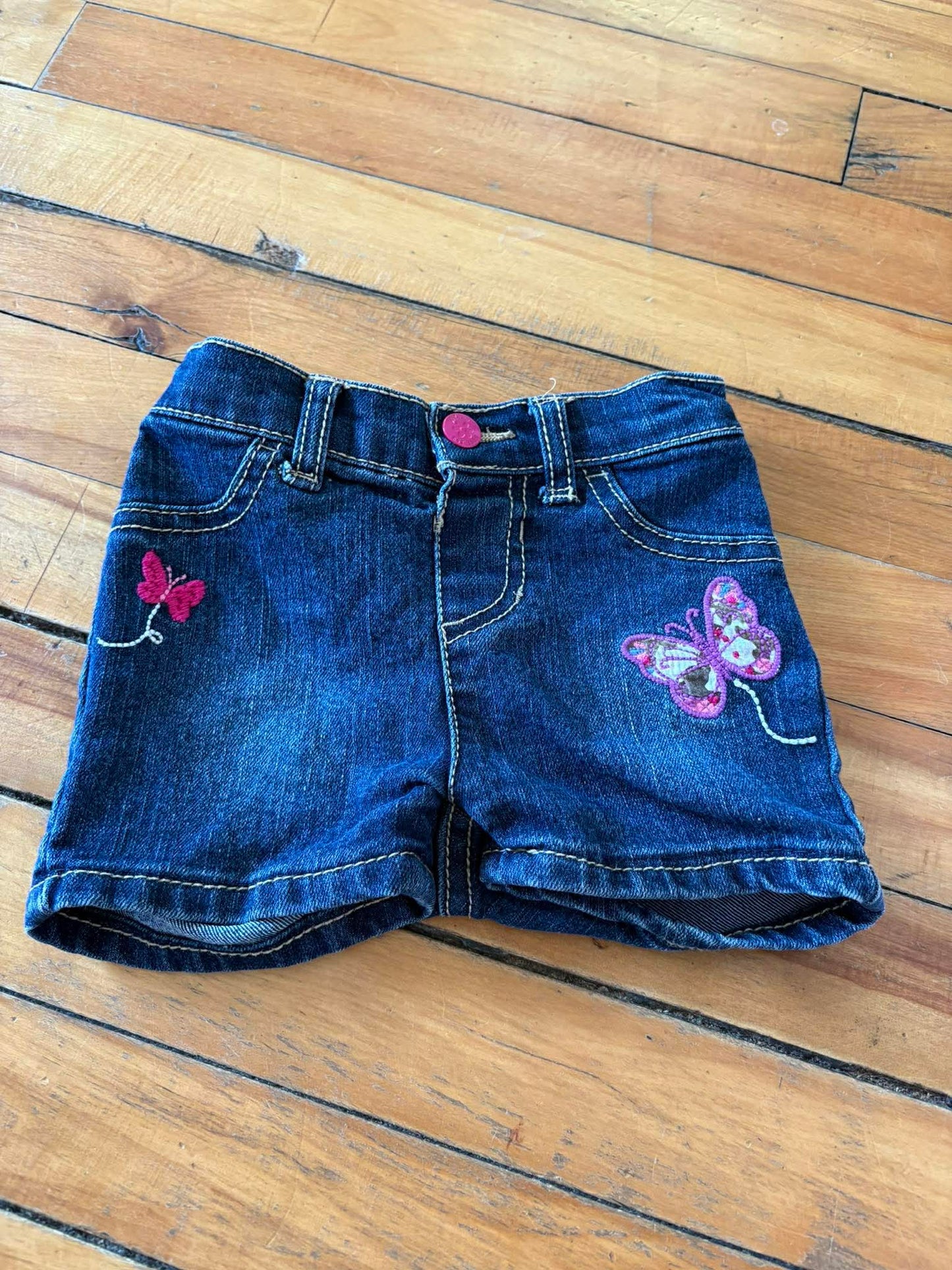 Short place 12-18 mois