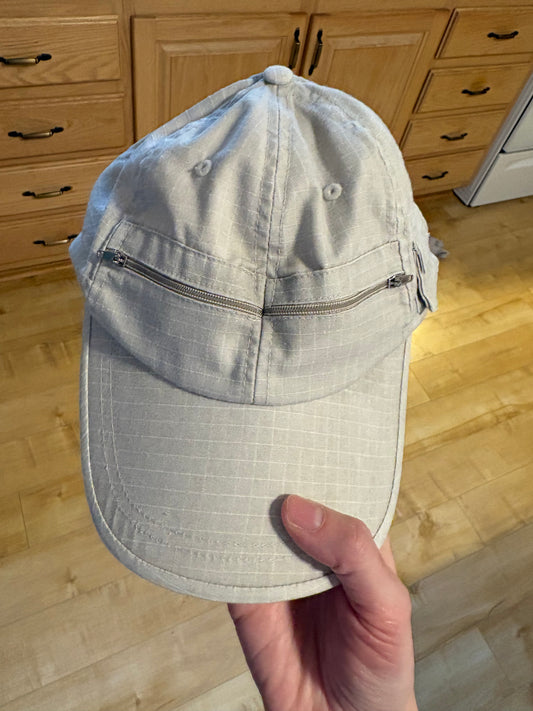 Casquette large neuf