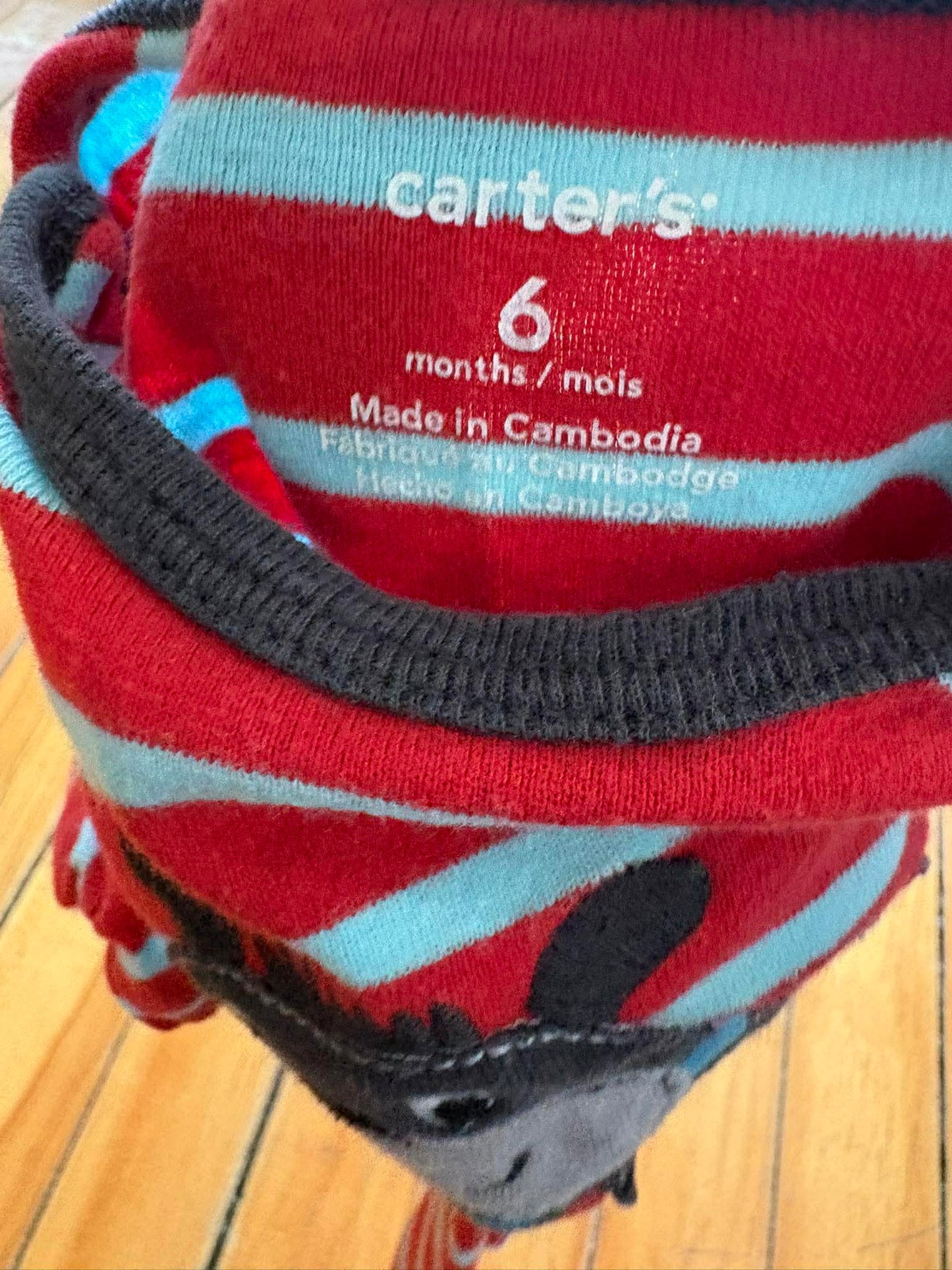 T-shirt carter’s 6 mois