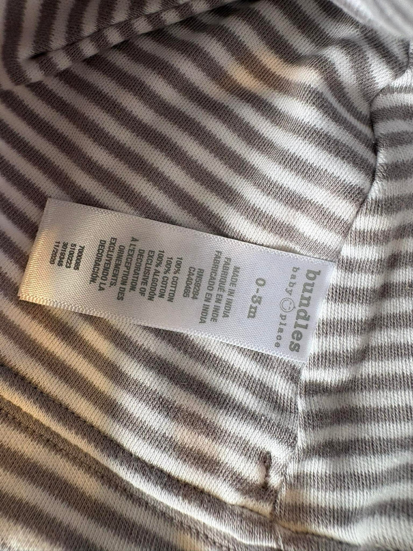 Bonnet 0-3 mois bunddles état neuf