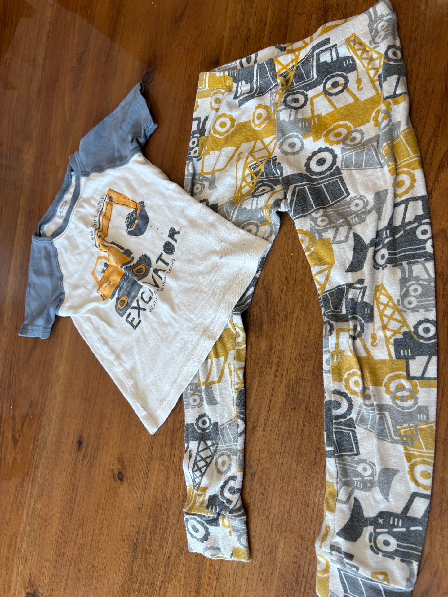 Pyjama carter's 5T *imparfait* (cmb)