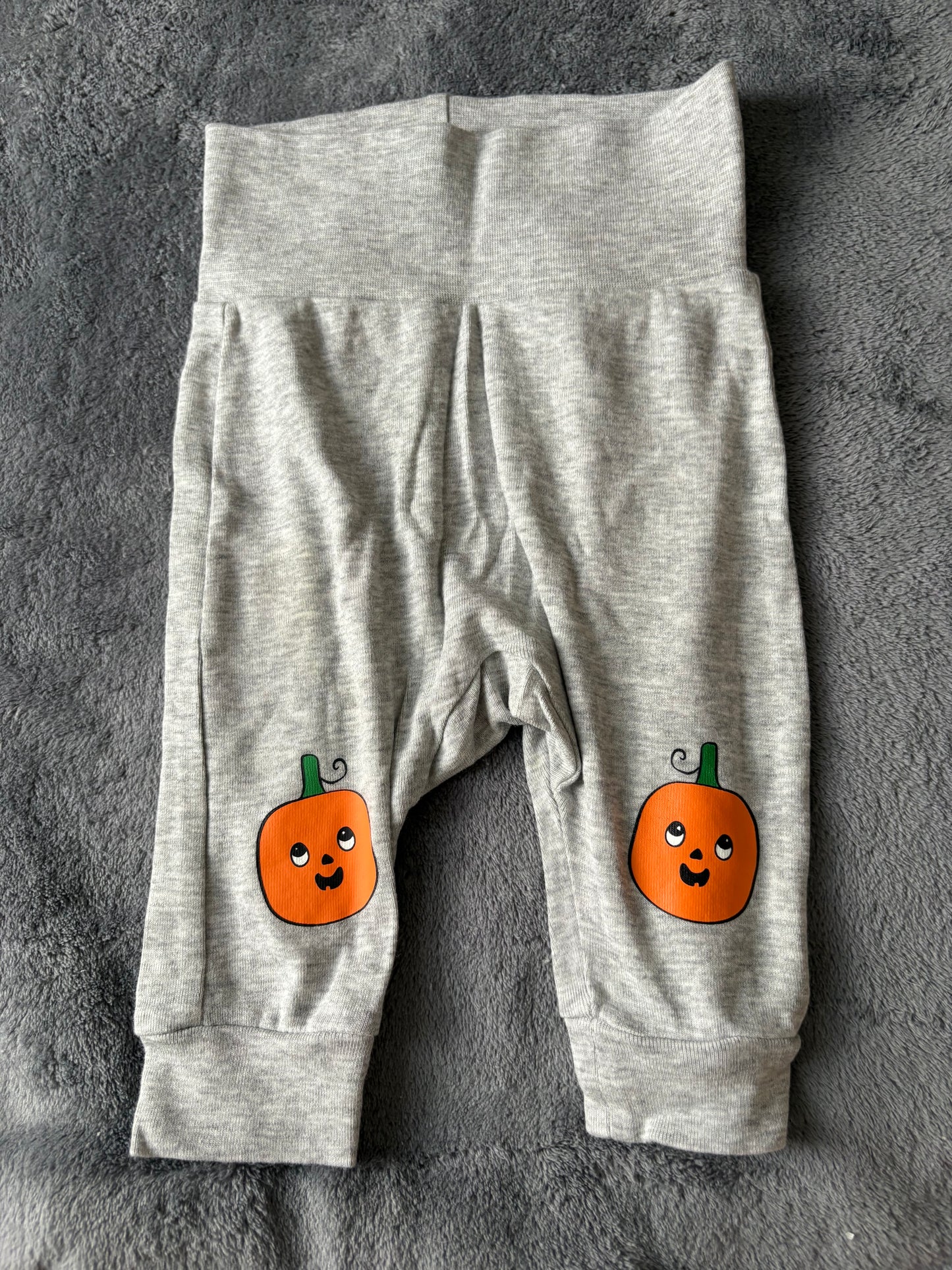 Pantalon h&m halloween 1-2 mois *