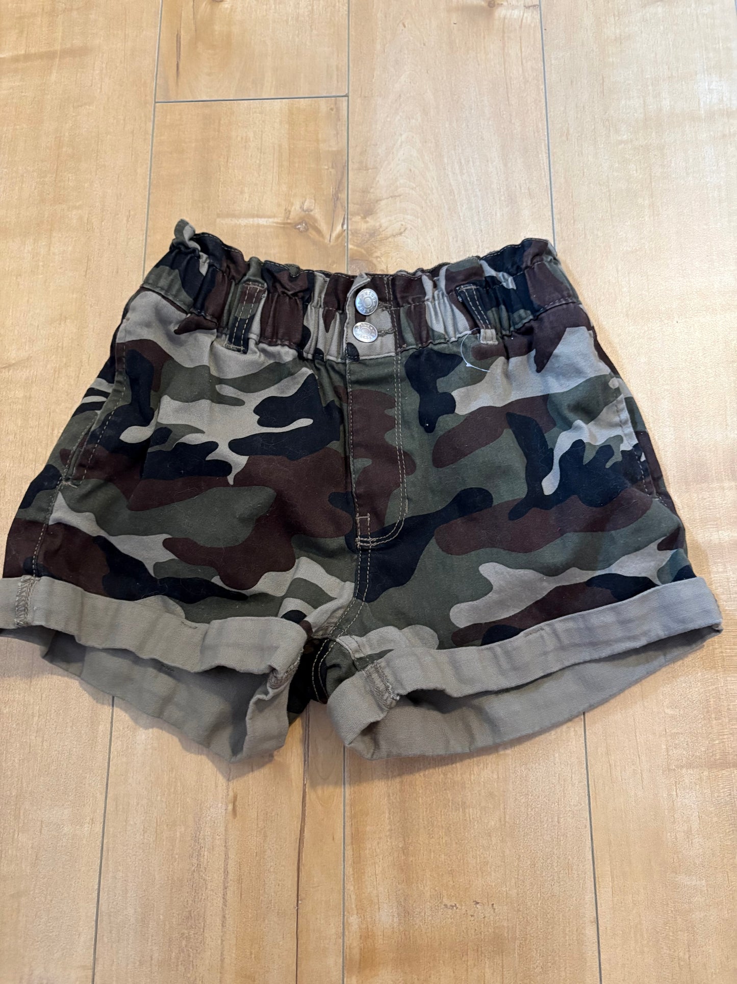 Short urban planet kid medium état neuf
